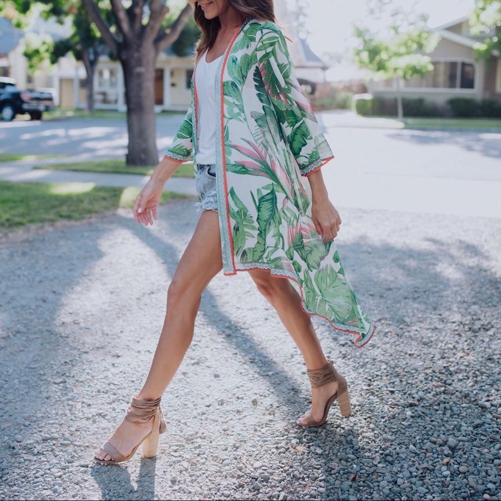 VICI Collection Ivory & Green Kors Palm Kimono